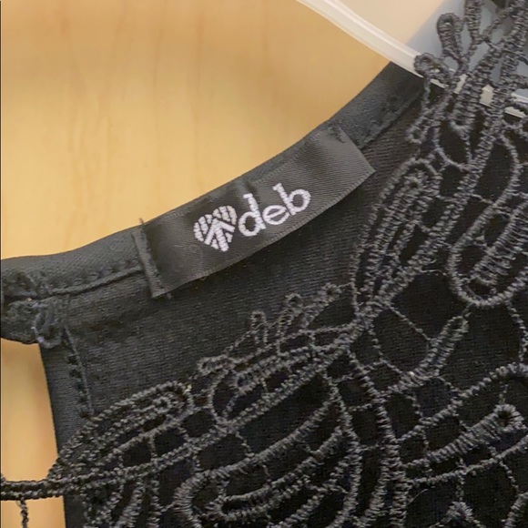 Black lace dress - Picture 2 of 4